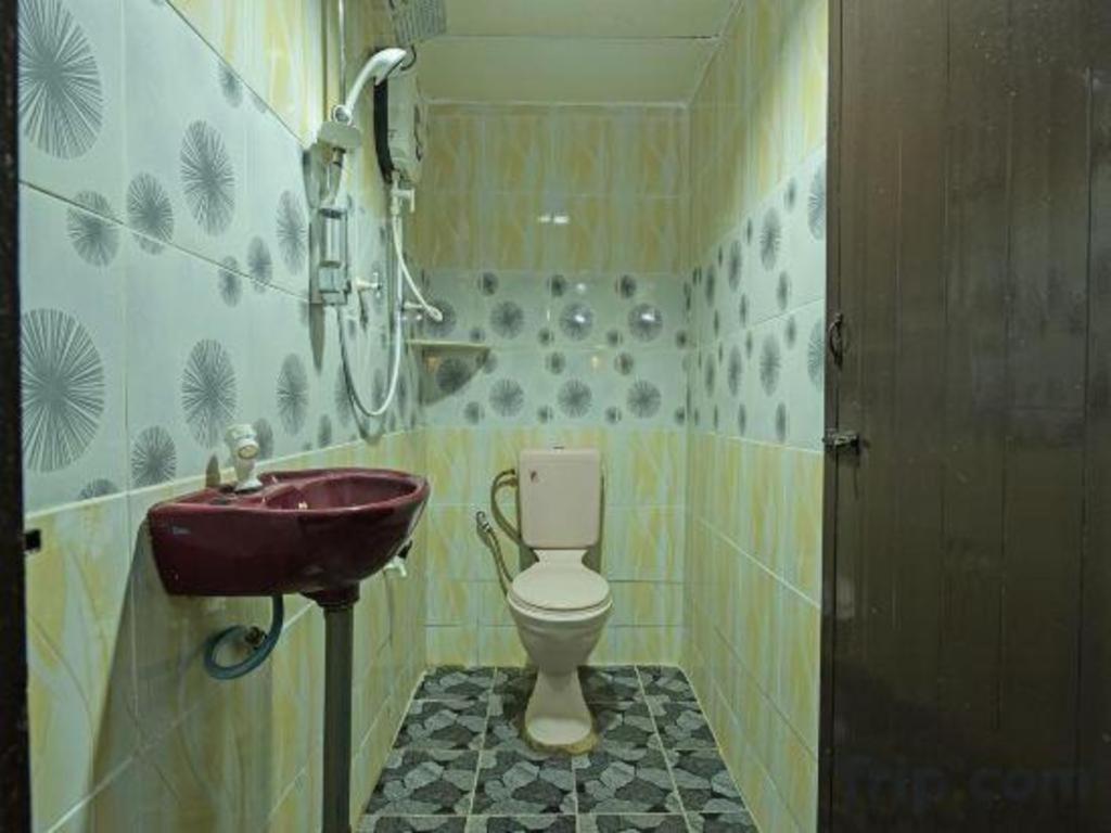 Super Oyo Capital O 90659 Raintown Timbers Hotel 타이핑 외부 사진